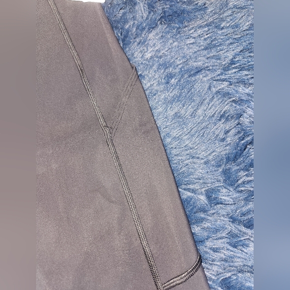 Nwt Lululemon womens black high rise paddle‎ crop size 8 - Picture 3 of 6